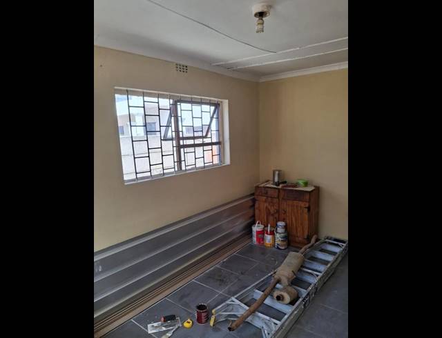 6 BEDROOM HOUSE FOR SALE IN FOREST VILLAGE